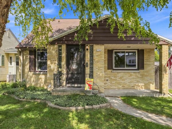 1720 Arizona AVENUE, Sheboygan, WI 53081