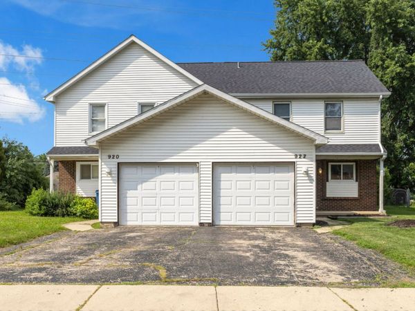 922 Autumn Lane , Aurora, IL 60505