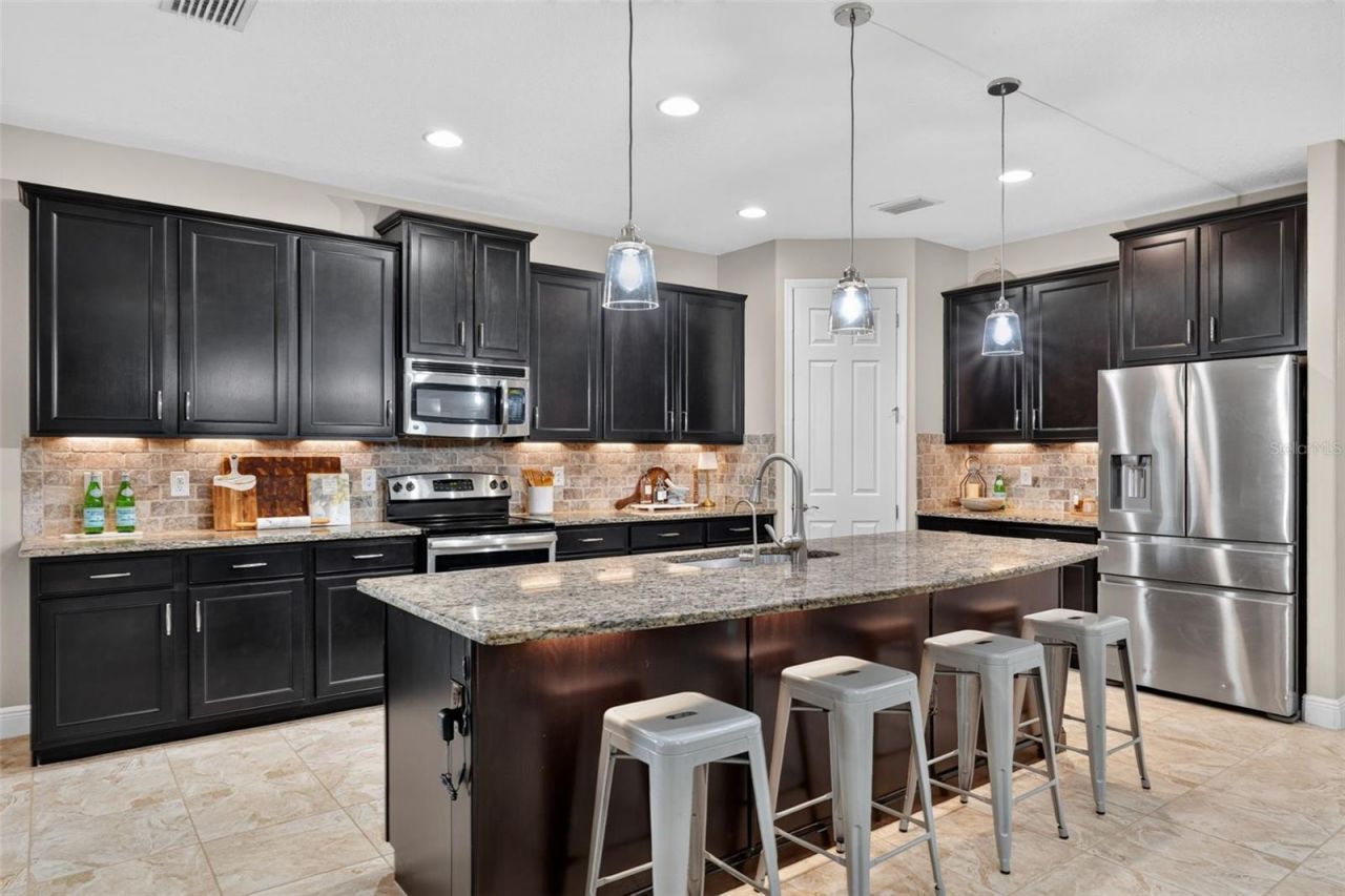 17111 2nd Avenue E, Bradenton, FL 34212 Photo