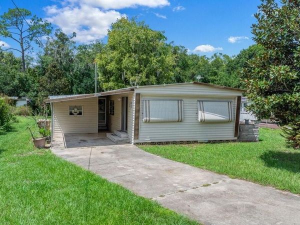 13337 WOODLAND DRIVE , ASTATULA, FL 34705