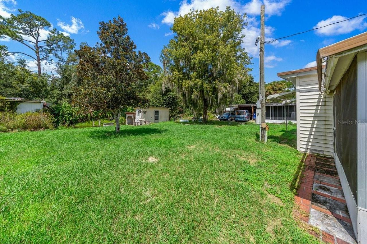 13337 Woodland Drive, Astatula, FL 34705 Photo