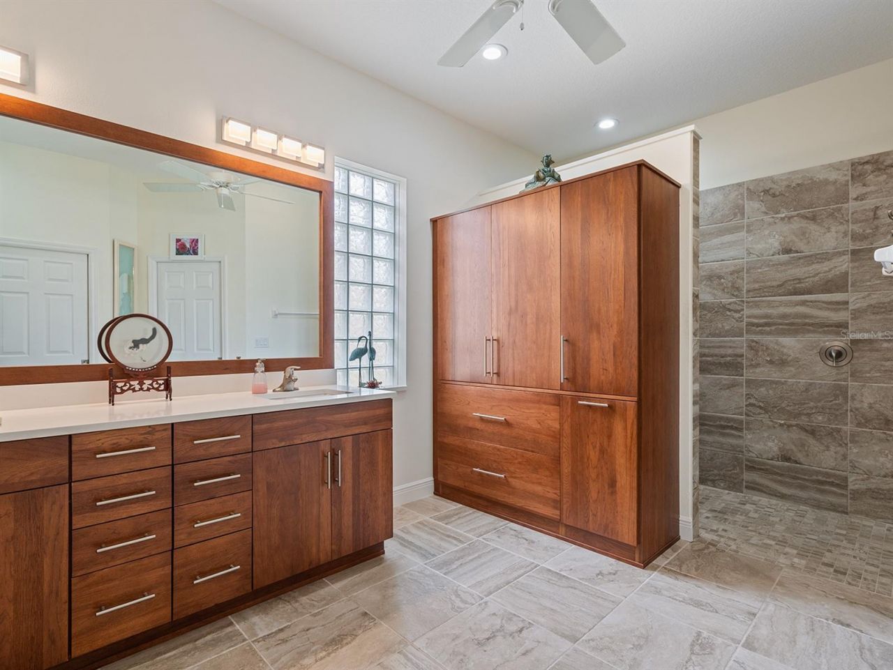 8348 Bridgeport Bay Circle, Mount Dora, FL 32757 Photo