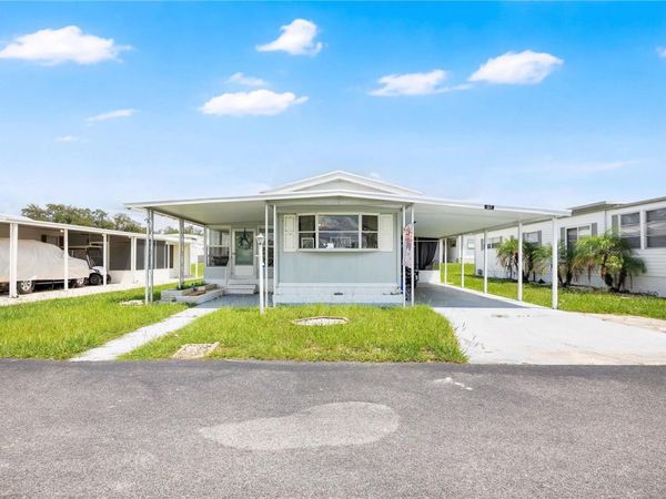97 MUSTANG TERRACE , HAINES CITY, FL 33844