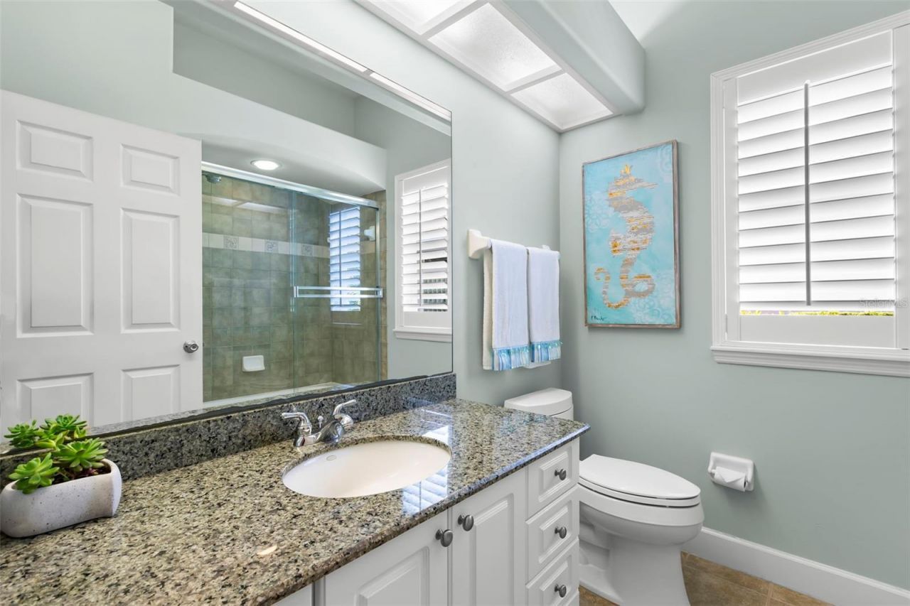 10205 Falcon Terrace, Seminole, FL 33778 Photo
