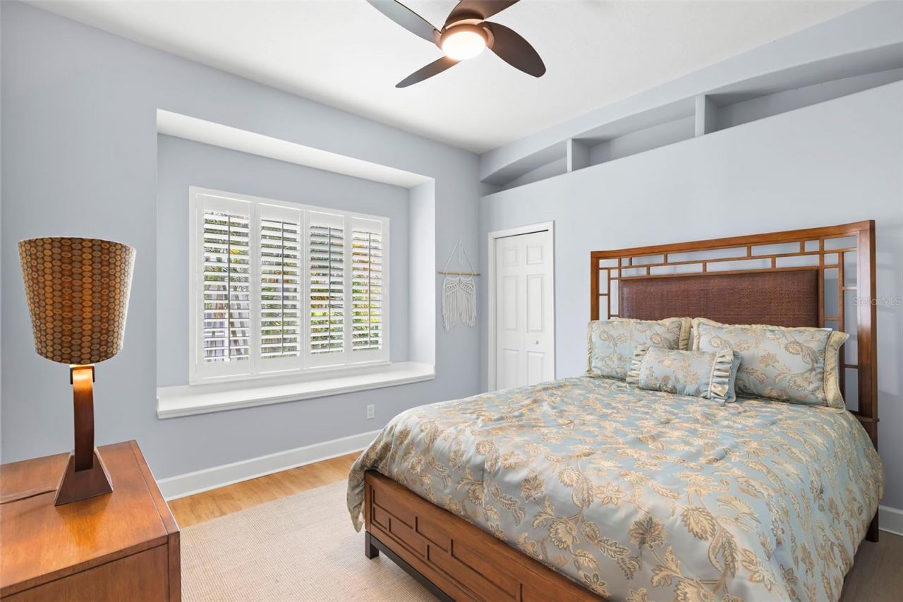 10205 Falcon Terrace, Seminole, FL 33778 Photo