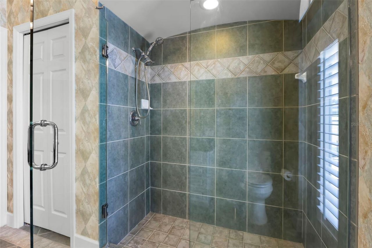 10205 Falcon Terrace, Seminole, FL 33778 Photo