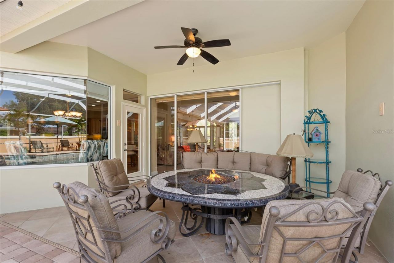 10205 Falcon Terrace, Seminole, FL 33778 Photo