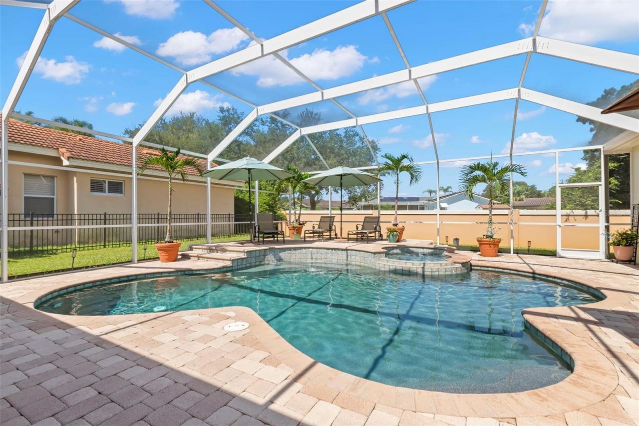 10205 Falcon Terrace, Seminole, FL 33778 Photo