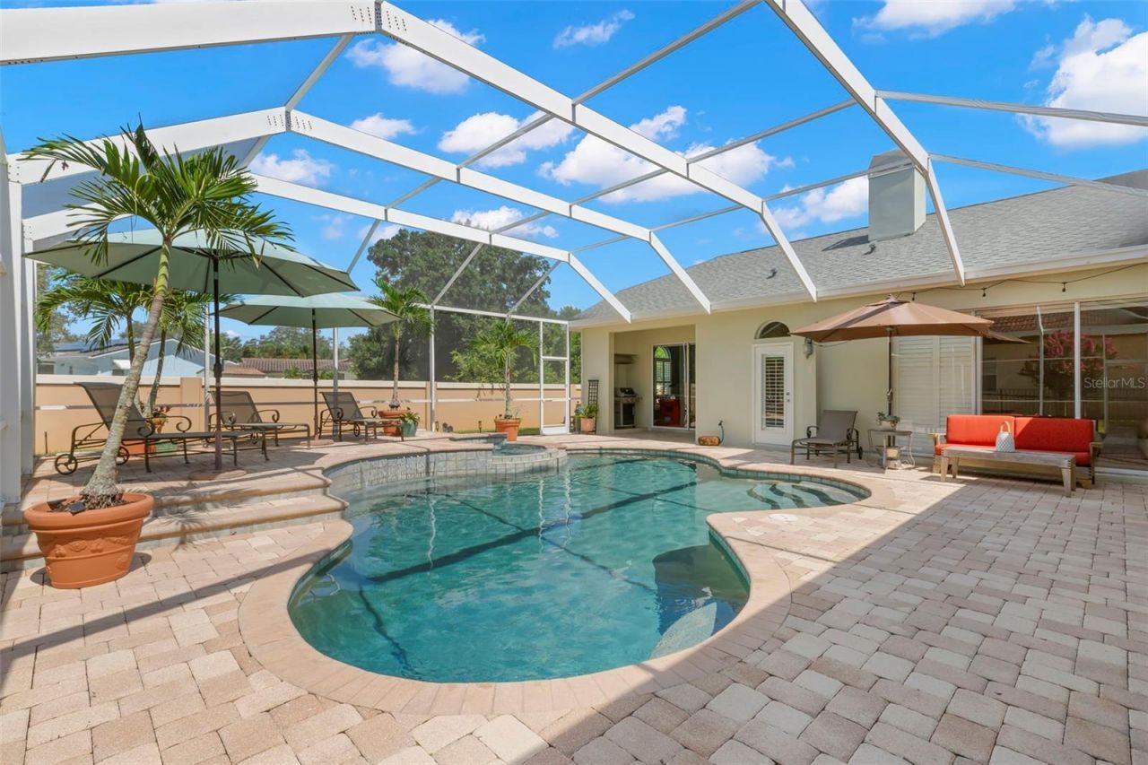 10205 Falcon Terrace, Seminole, FL 33778 Photo