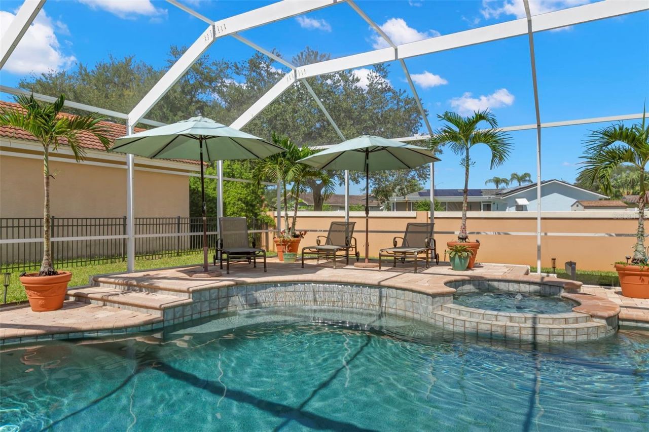 10205 Falcon Terrace, Seminole, FL 33778 Photo