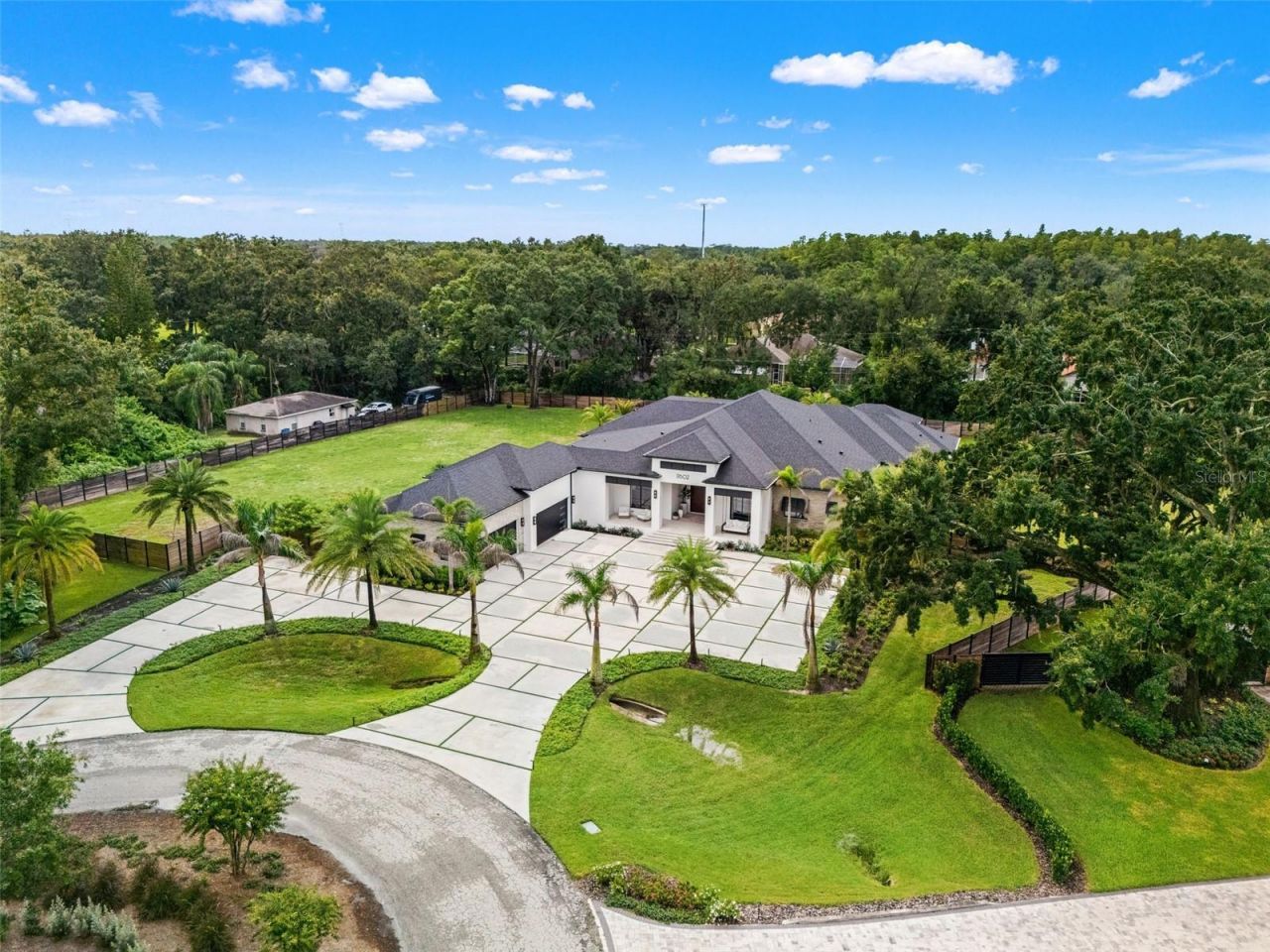 17602 Grande Estates Place, Lutz, FL 33549 Photo