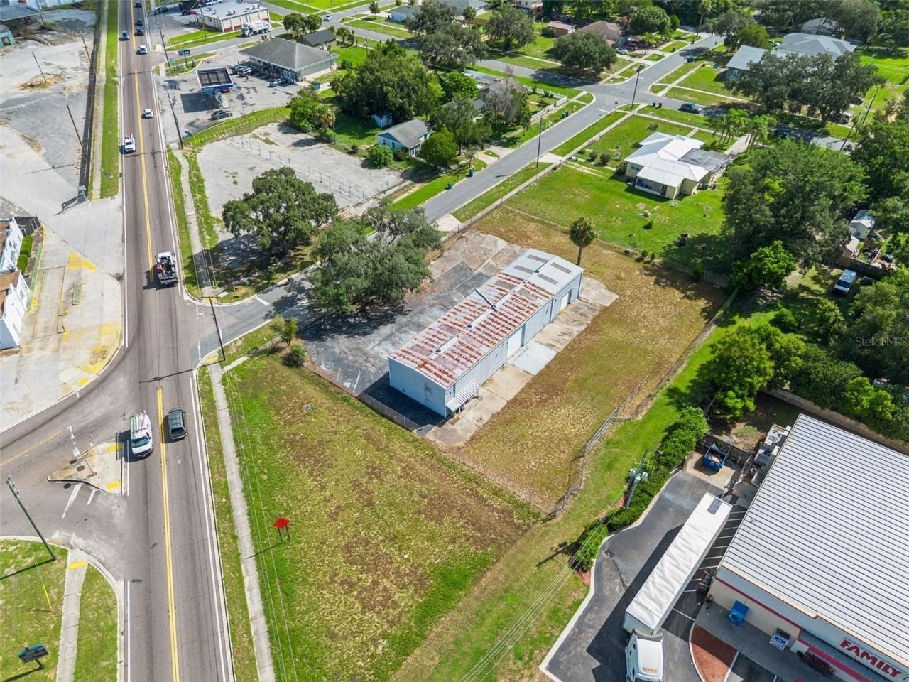 11 W Magnolia Street, Davenport, FL 33837 Photo