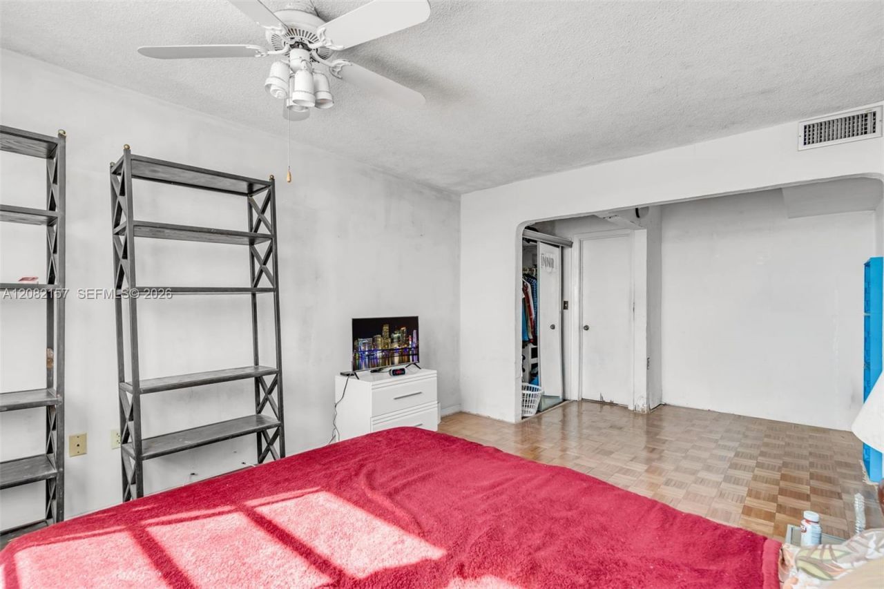3010 Marcos Dr, Unit R308, Aventura, FL 33160 Photo