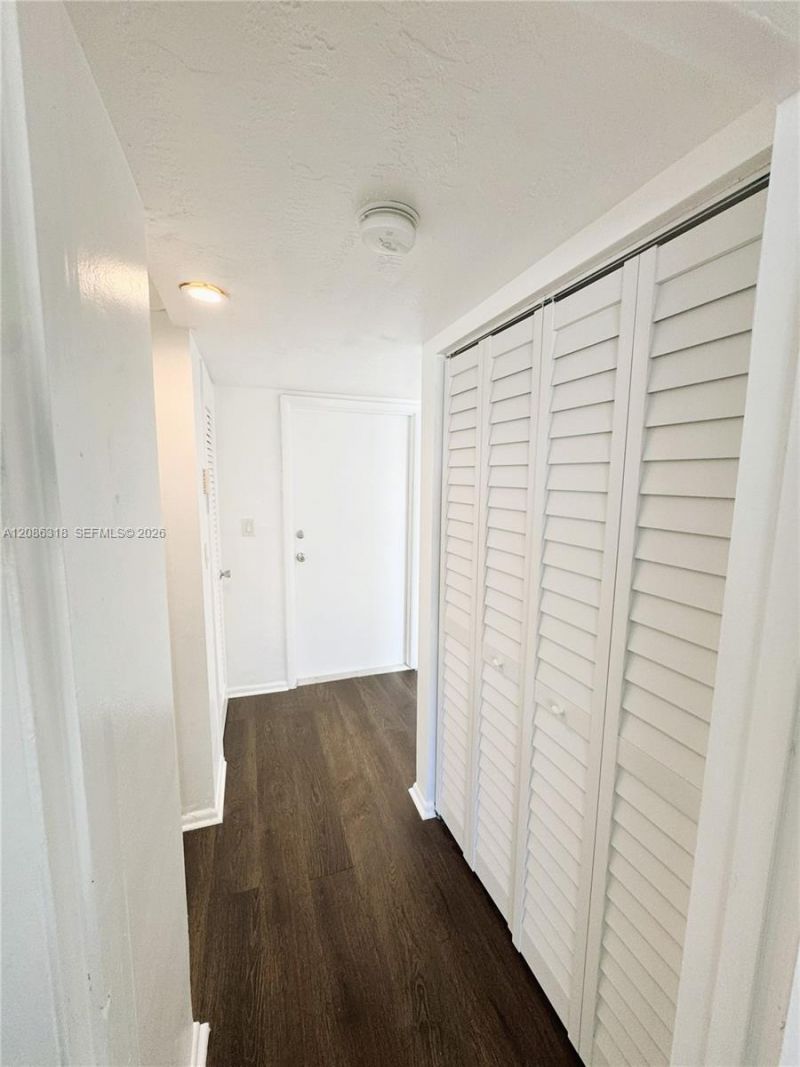 7340 SW 82nd St, Unit C204, Miami, FL 33143 Photo