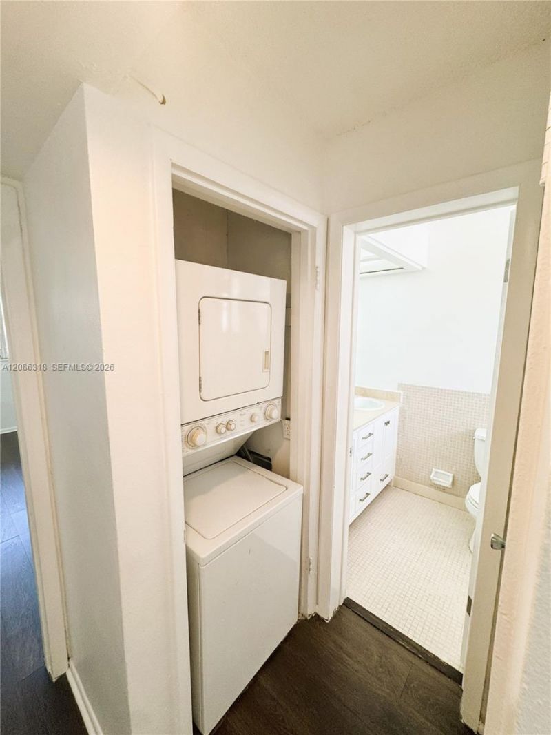 7340 SW 82nd St, Unit C204, Miami, FL 33143 Photo