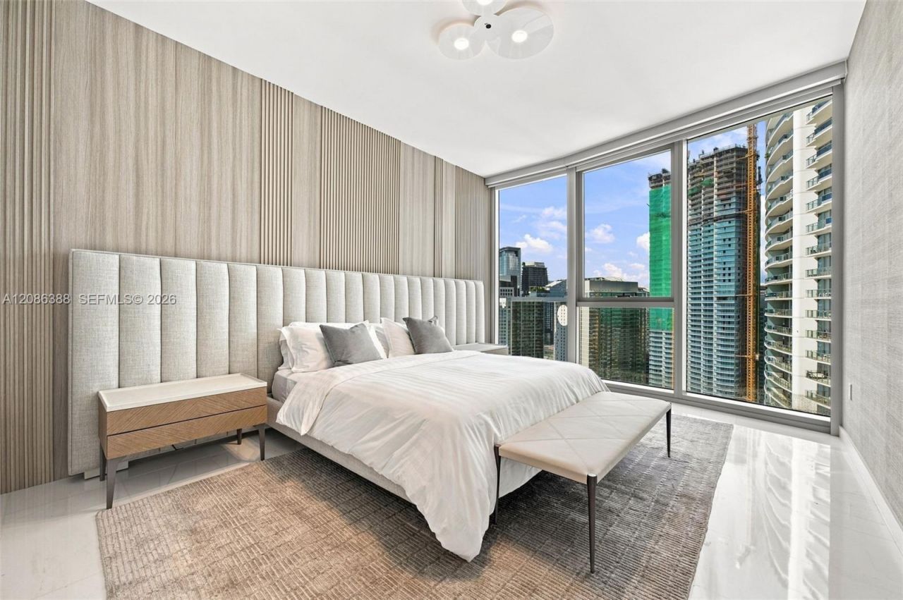 300 Biscayne Blvd Way, Unit 3807, Miami, FL 33131 Photo