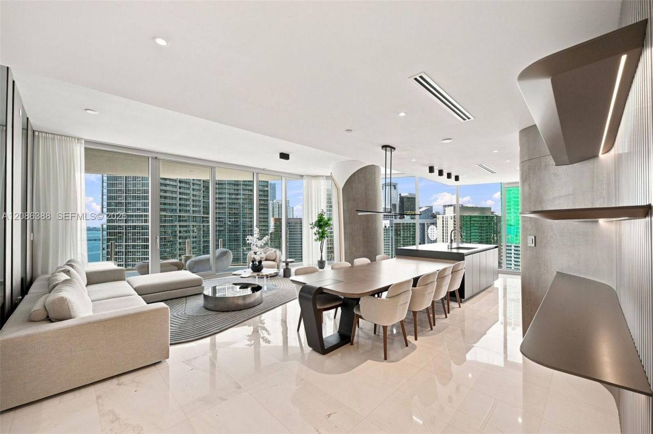 300 Biscayne Blvd Way, Unit 3807, Miami, FL 33131 Photo
