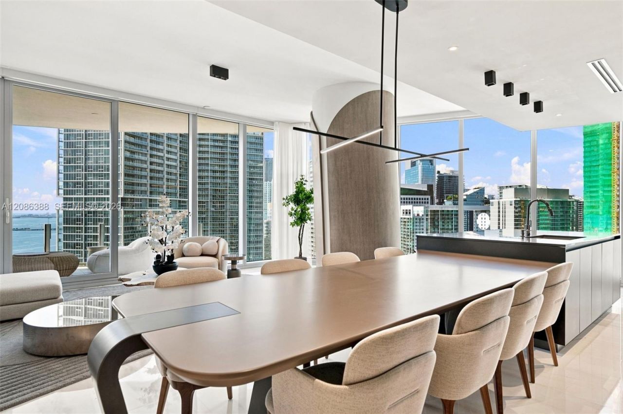 300 Biscayne Blvd Way, Unit 3807, Miami, FL 33131 Photo