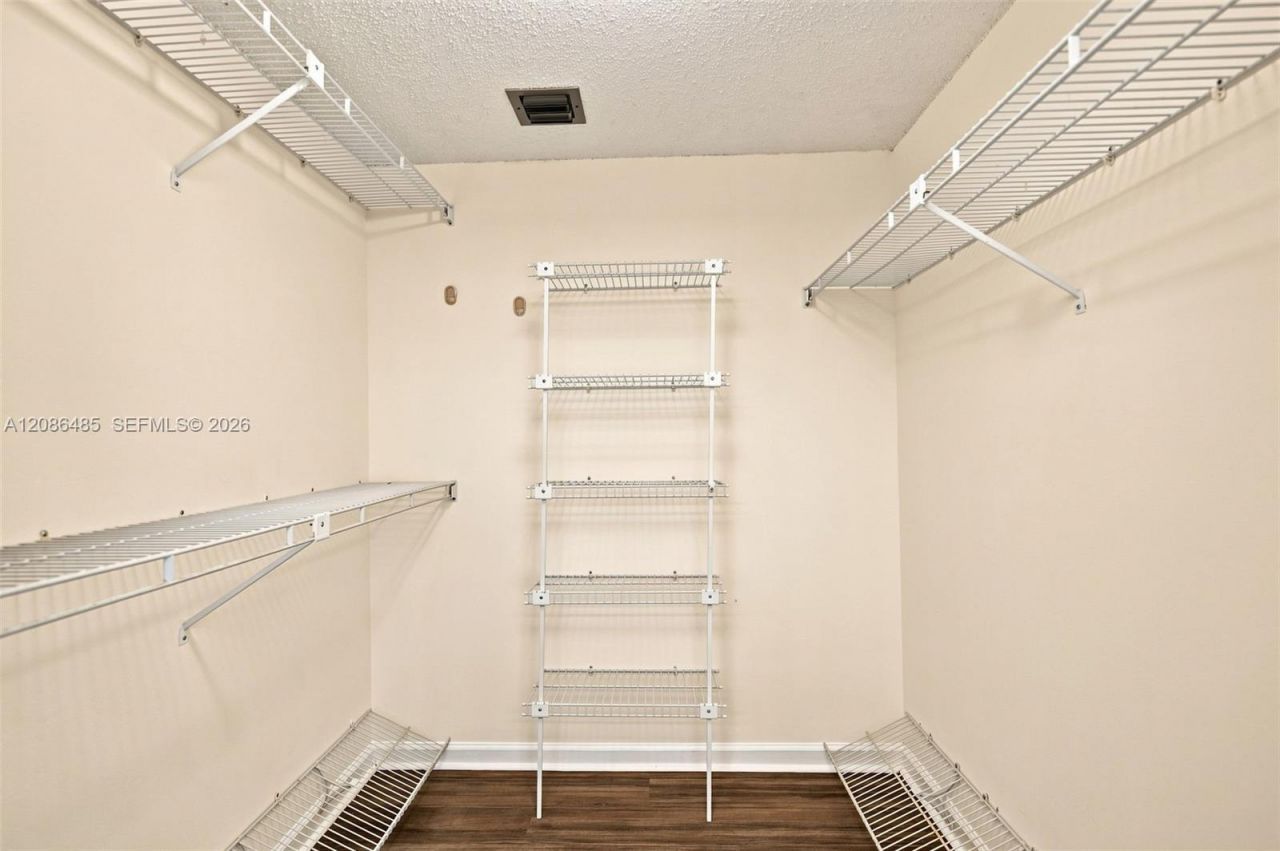 10668 W Clairmont Cir, Unit 303, Tamarac, FL 33321 Photo