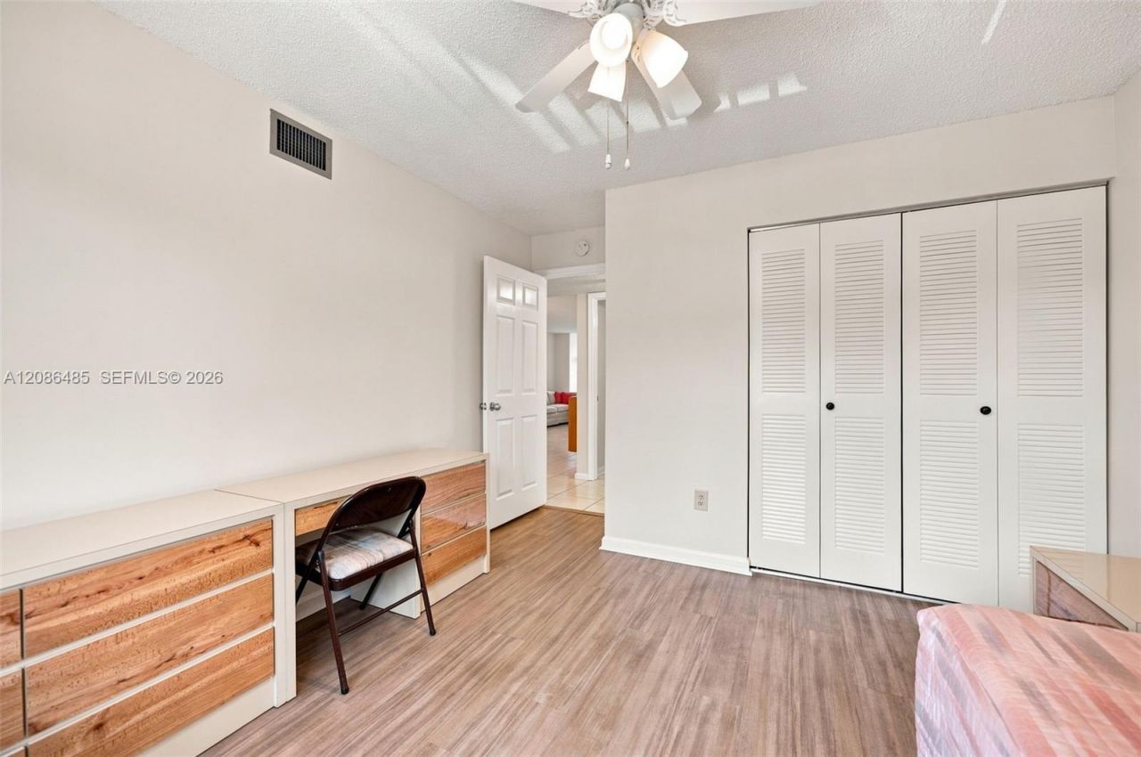 10668 W Clairmont Cir, Unit 303, Tamarac, FL 33321 Photo