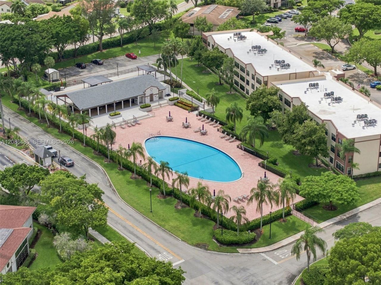 10668 W Clairmont Cir, Unit 303, Tamarac, FL 33321 Photo