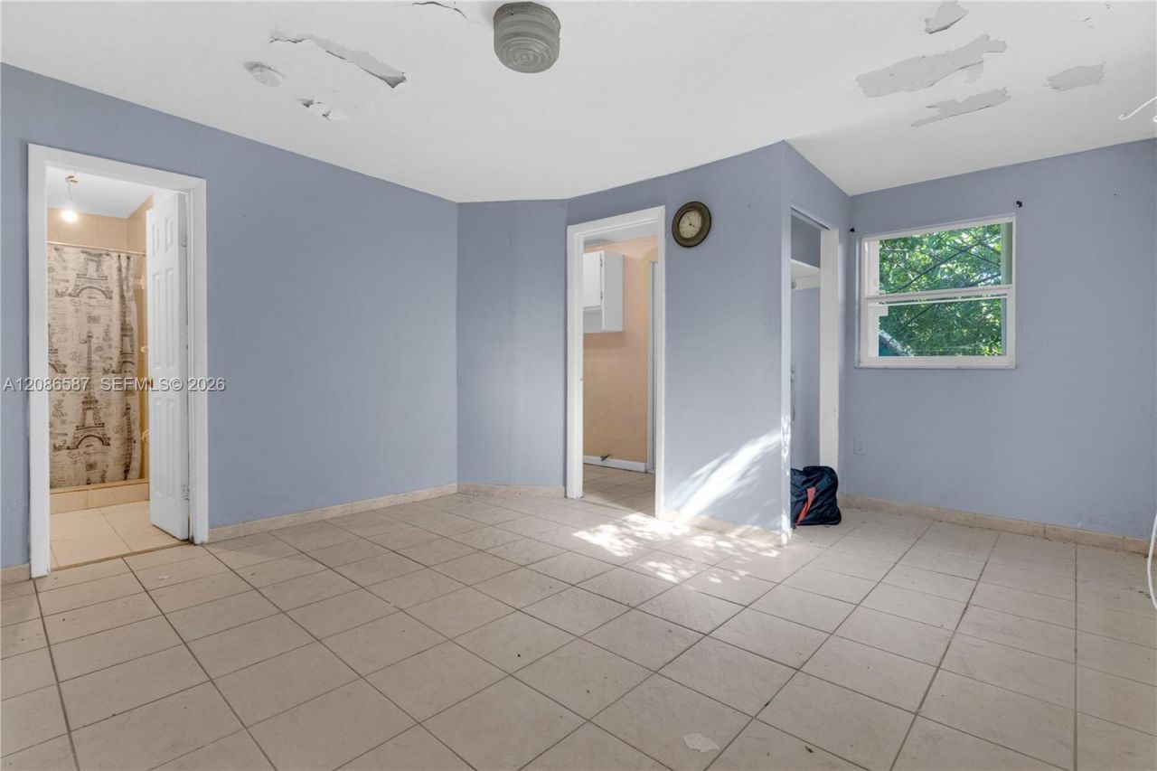 855 NW 130th St, North Miami, FL 33168 Photo
