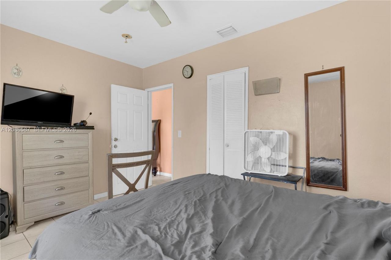 855 NW 130th St, North Miami, FL 33168 Photo