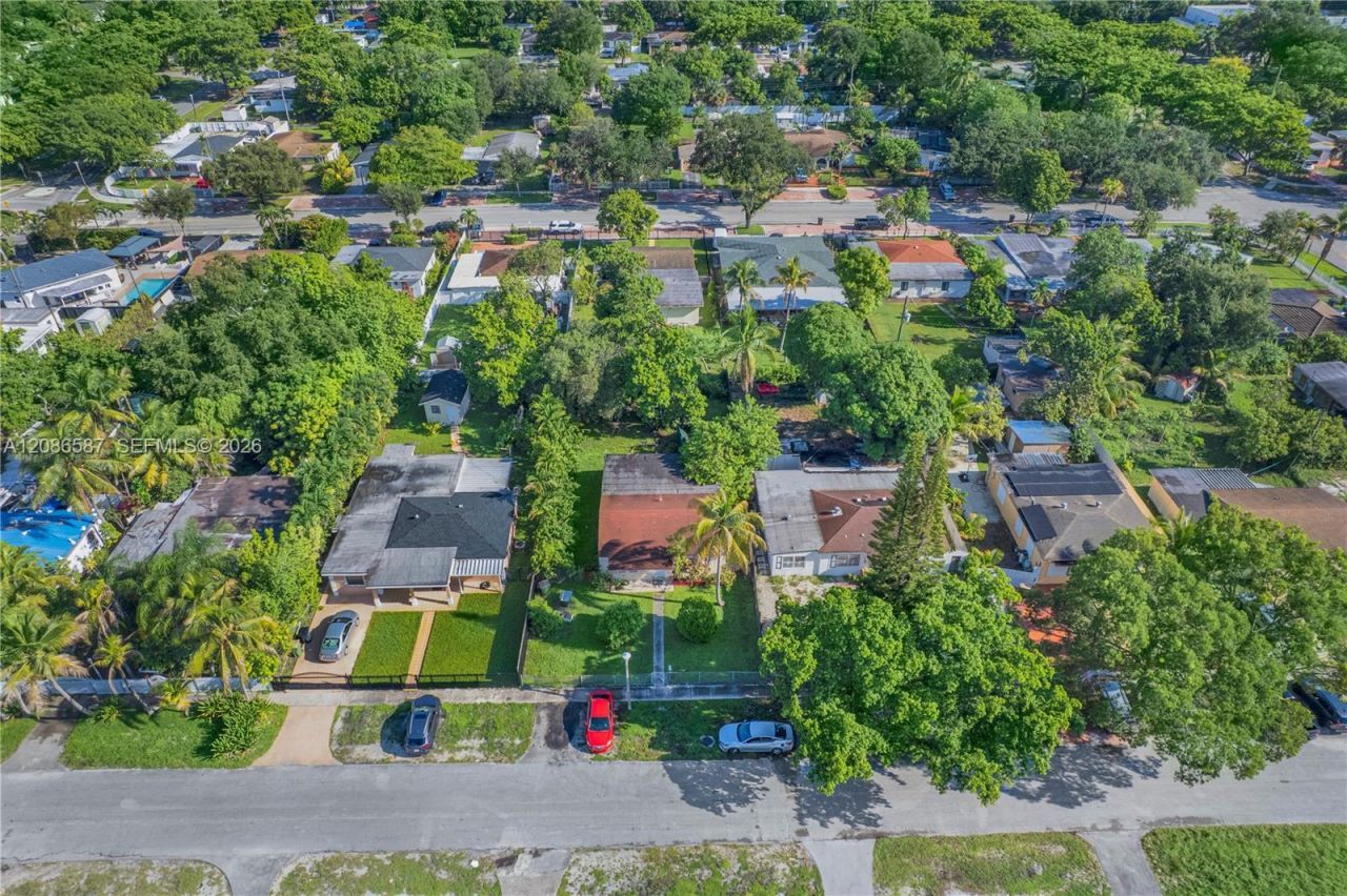 855 NW 130th St, North Miami, FL 33168 Photo
