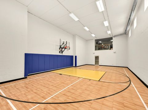 Main Photo
