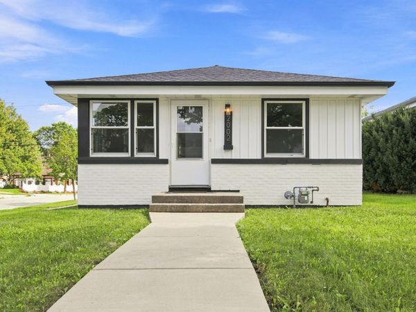 2002 S 97th St, West Allis, WI 53227