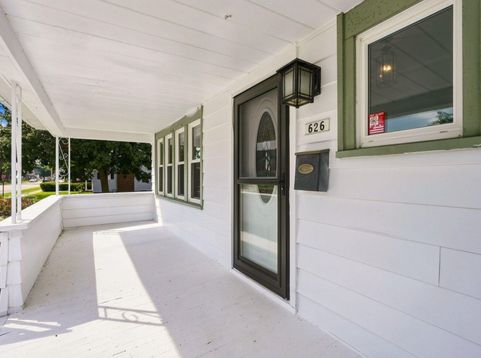 Main Photo
