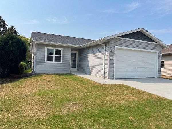 3710 Mackert St, Manitowoc, WI 54220