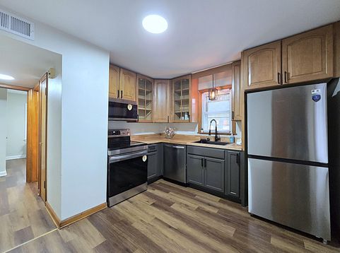 Main Photo