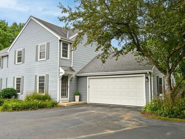 12511 N Woodberry Dr, Unit 5, Mequon, WI 53092
