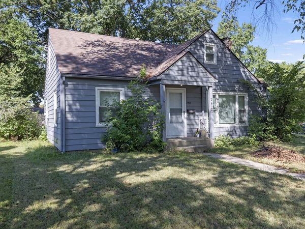 2422 Ridge Avenue, ROCKFORD, IL 61103