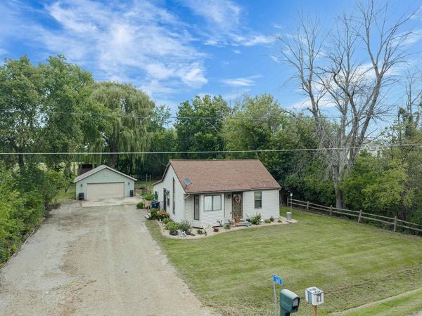 1602 W PAYNES POINT ROAD, Neenah, WI 54956