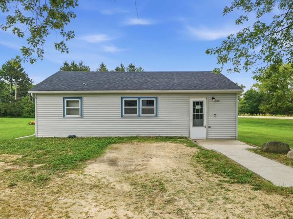 976 County Road T, Marshall, WI 53559