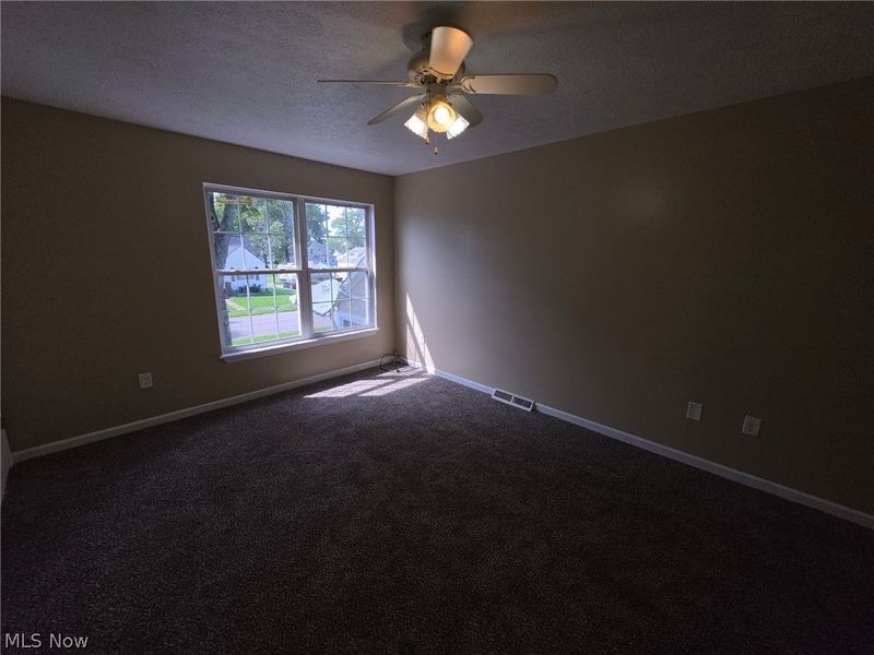 370 Concord Avenue, Elyria, OH 44035 Photo 11
