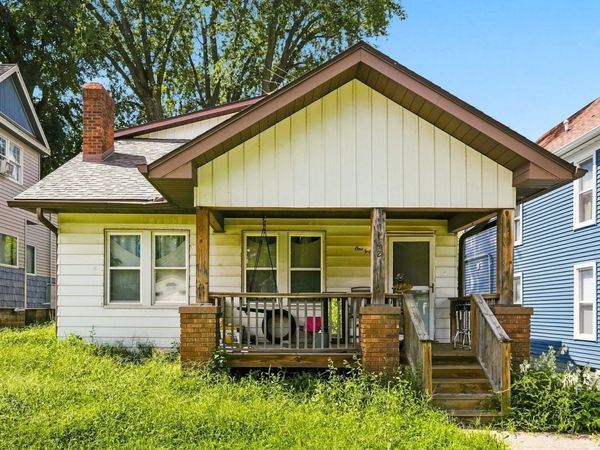 142 13th Street , Silvis, IL 61282