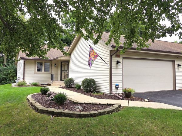 5811 ELAINE Drive, Rockford, IL 61108