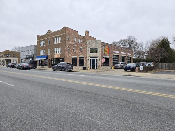 3212 S Harlem Avenue , Riverside, IL 60546