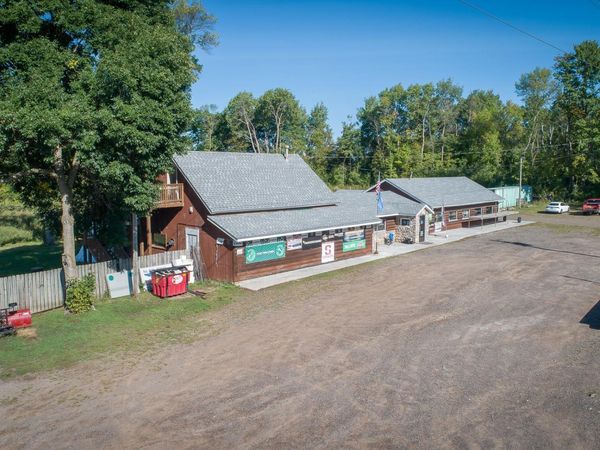 1067 Highway 107 , Braham, MN 55006
