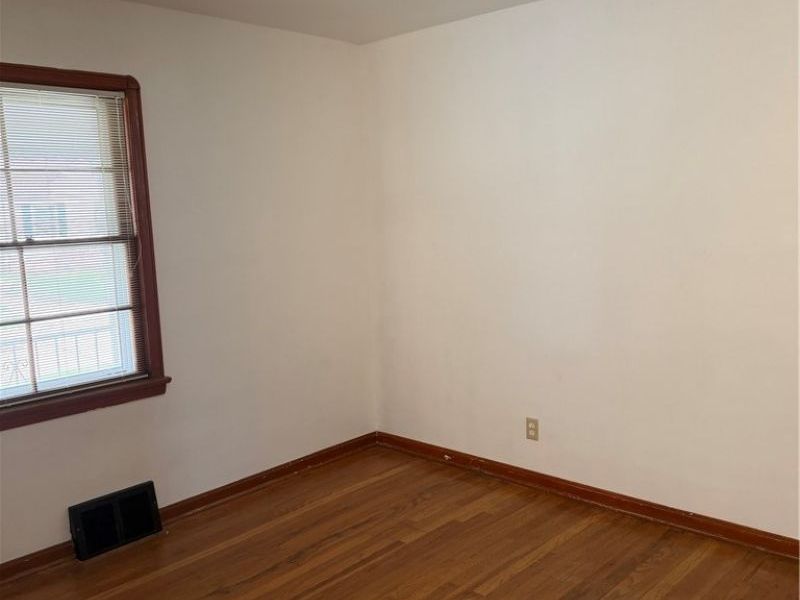 7425 Glencoe Avenue, Brooklyn, OH 44144 Photo 20