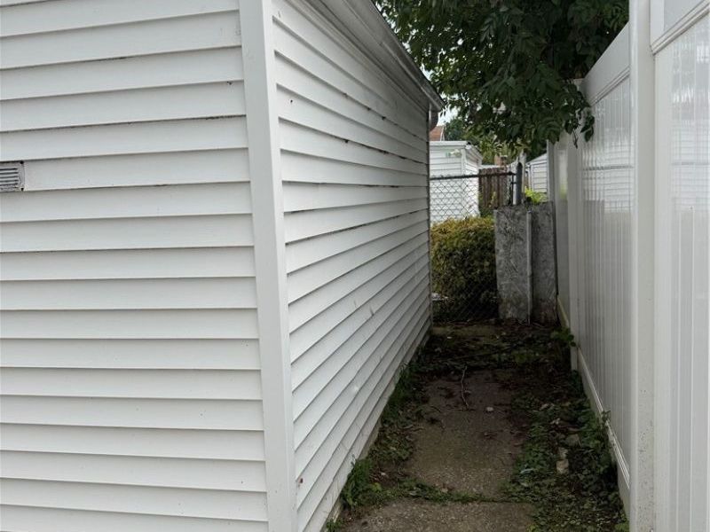 7425 Glencoe Avenue, Brooklyn, OH 44144 Photo 35