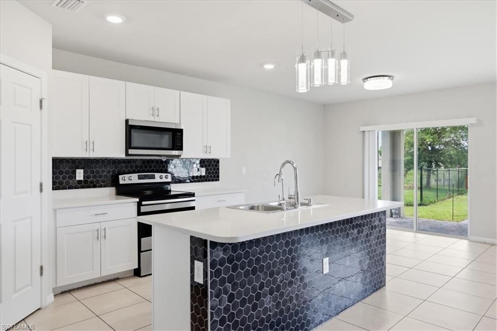 10601 Crossback Ln, Lehigh Acres, FL 33936 Photo