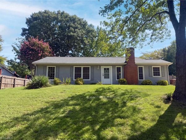 2605 Lamroc Road, Greensboro, NC 27407