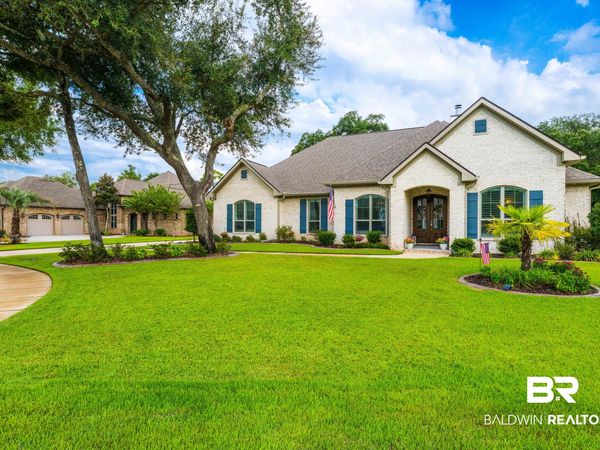 16 Wildlife Court, Gulf Shores, AL 36542