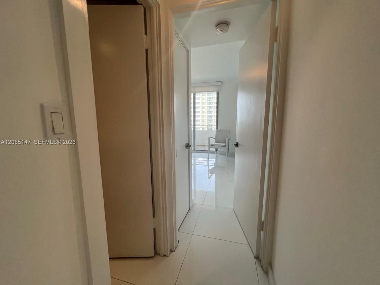 5555 Collins Ave, Unit 9Y, Miami Beach, FL 33140 Photo