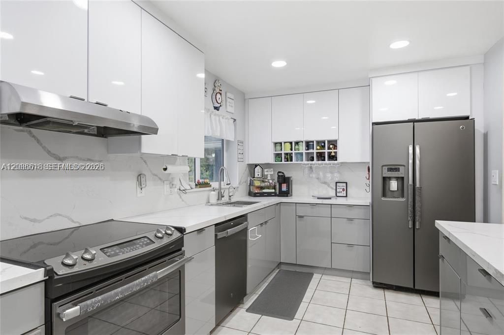 341 SW 54th Ave, Plantation, FL 33317 Photo