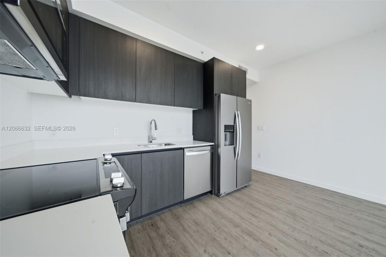 2000 Biscayne Blvd, Unit 2414, Miami, FL 33137 Photo